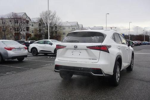 2021 Lexus NX 300h 