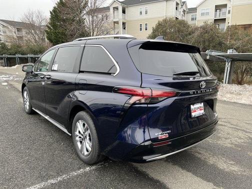 2026 Toyota Sienna Limited