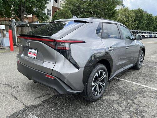 2025 Toyota bZ4X XLE