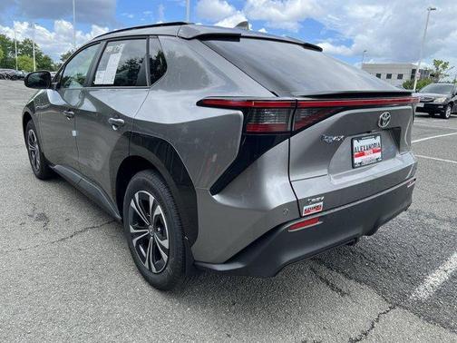 2025 Toyota bZ4X XLE