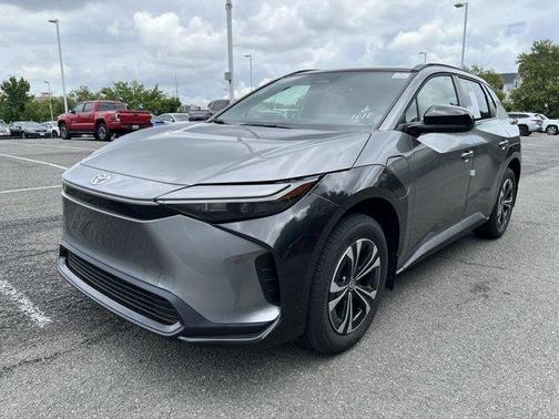 2025 Toyota bZ4X XLE