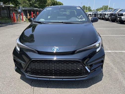 2025 Toyota Corolla Hybrid SE