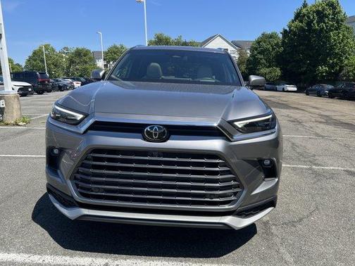 Platinum 2026 Toyota Grand Highlander Hybrid MAX Platinum