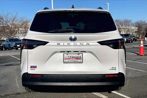 2023 Toyota Sienna XLE