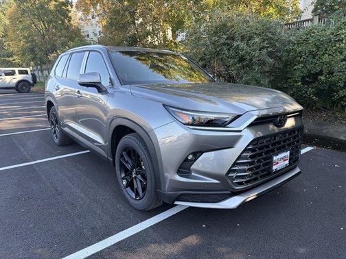 Platinum 2026 Toyota Grand Highlander Hybrid MAX Platinum