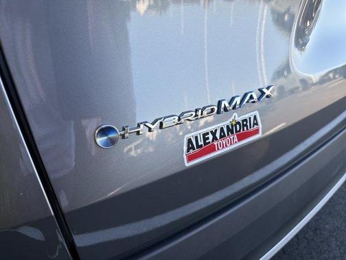 Platinum 2026 Toyota Grand Highlander Hybrid MAX Platinum