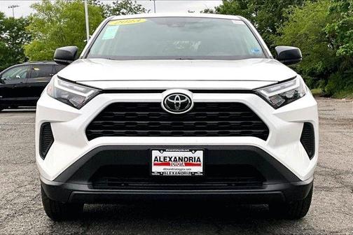 2023 Toyota RAV4 LE