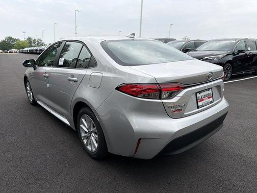 Classic Silver Metallic 2026 Toyota Corolla LE