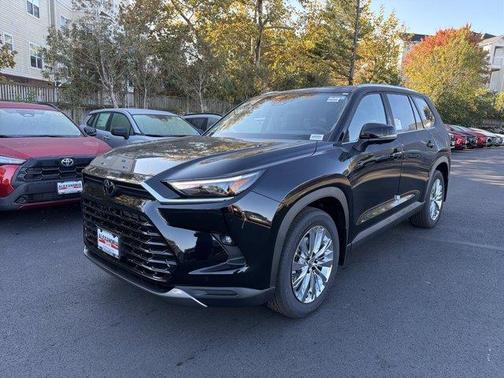 Midnight Black Metallic 2026 Toyota Grand Highlander Platinum