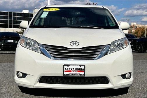 2017 Toyota Sienna 