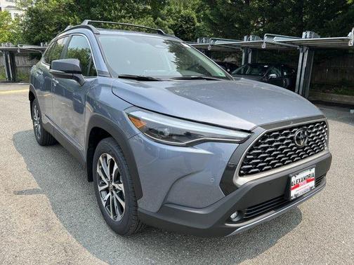 2025 Toyota Corolla Cross XLE