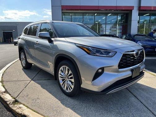 2025 Toyota Highlander Platinum