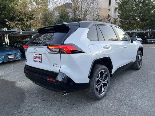 2025 Toyota RAV4 Plug-In Hybrid XSE