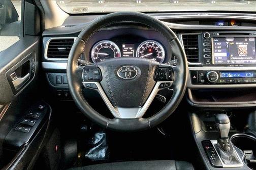 2019 Toyota Highlander Limited Platinum