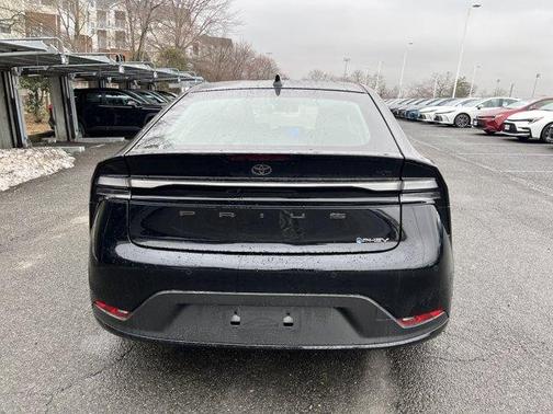 2026 Toyota Prius Plug-In Hybrid SE