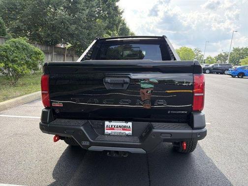 2026 Toyota Tacoma Hybrid TRAILHUNTER