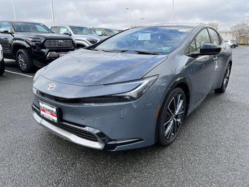 2025 Toyota Prius XLE