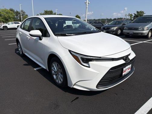 2026 Toyota Corolla Hybrid LE