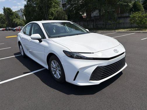 Ice 2026 Toyota Camry LE