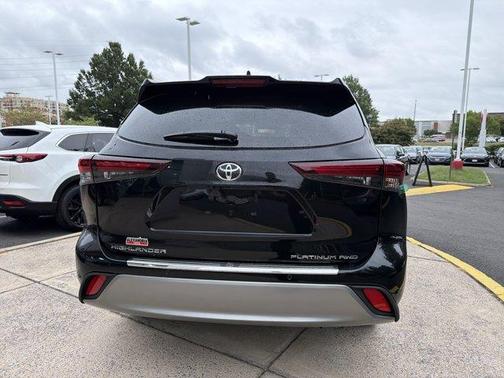 2026 Toyota Highlander Platinum