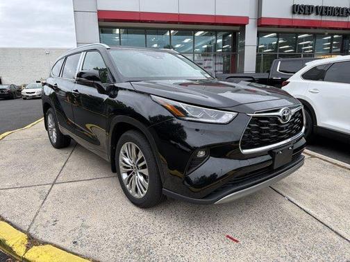 2026 Toyota Highlander Platinum