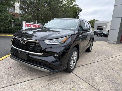 2026 Toyota Highlander Platinum