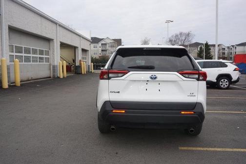2022 Toyota RAV4 Hybrid LE
