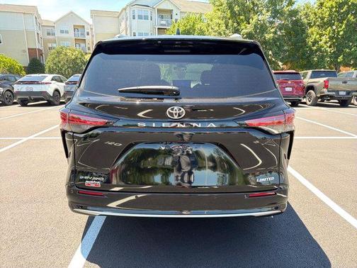 Midnight Black Metallic 2026 Toyota Sienna Limited