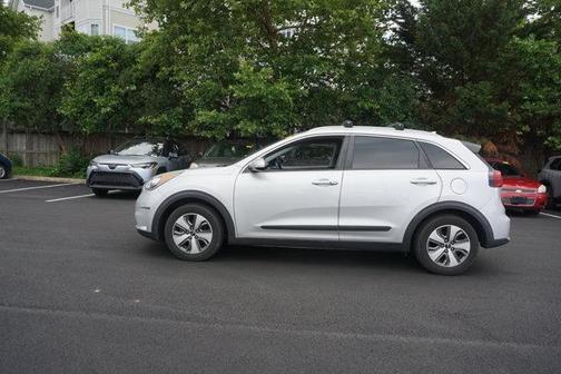Silky Silver 2019 Kia Niro EX