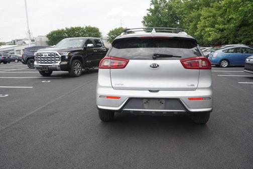 Silky Silver 2019 Kia Niro EX