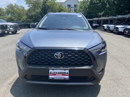 2025 Toyota Corolla Cross LE