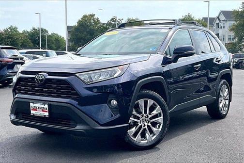 2020 Toyota RAV4 XLE Premium