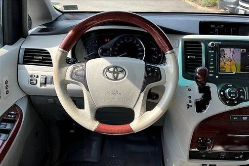 2014 Toyota Sienna Limited
