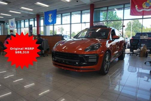 2022 Porsche Macan S