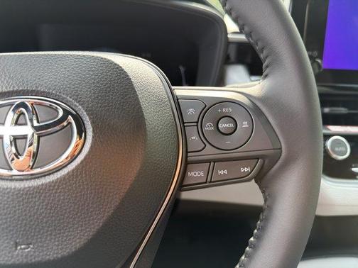 Ruby Flare Pearl 2026 Toyota Corolla SE