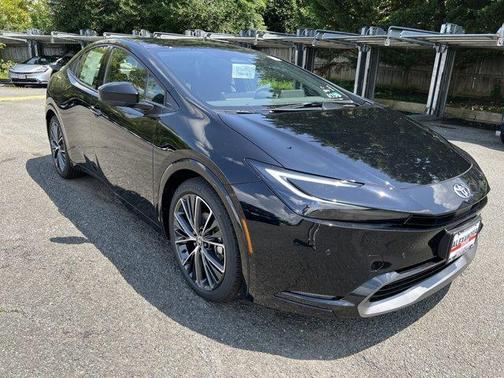 2025 Toyota Prius XLE