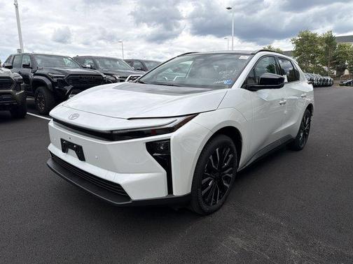 Wind Chill Pearl 2026 Toyota bZ LIMITED