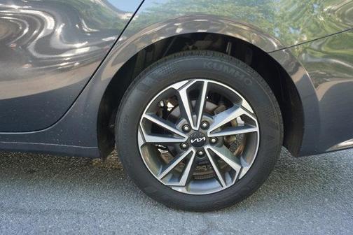 Gravity Gray 2023 Kia Forte LXS