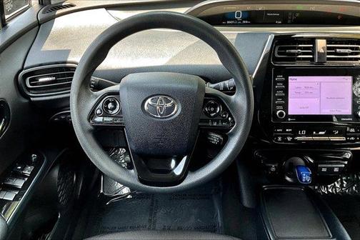 2022 Toyota Prius L
