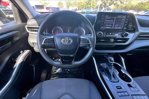 2021 Toyota Highlander L