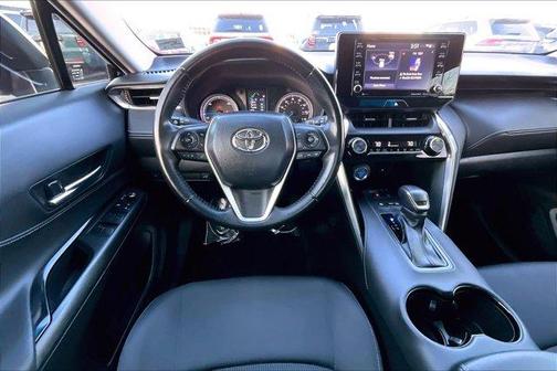 2022 Toyota Venza LE