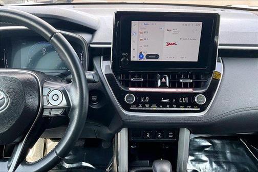 2025 Toyota Corolla Cross XLE