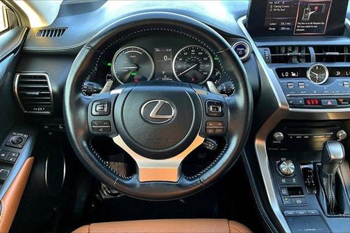 2021 Lexus NX 300h 