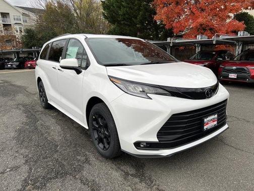 2026 Toyota Sienna Woodland Edition