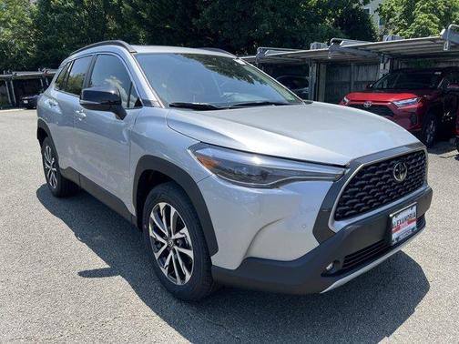 2025 Toyota Corolla Cross XLE
