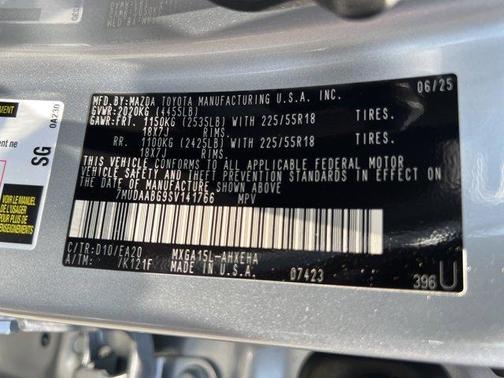 2025 Toyota Corolla Cross XLE