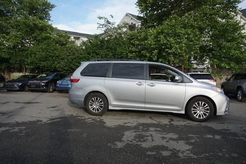 2018 Toyota Sienna XLE Premium
