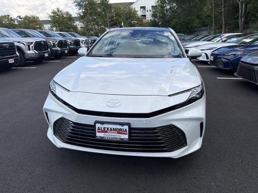 Wind Chill Pearl 2026 Toyota Camry XLE