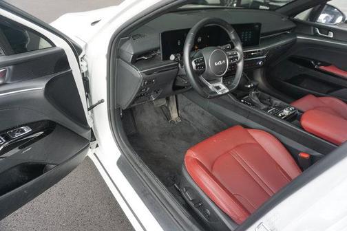 Snow White Pearl 2025 Kia K5 GT-Line