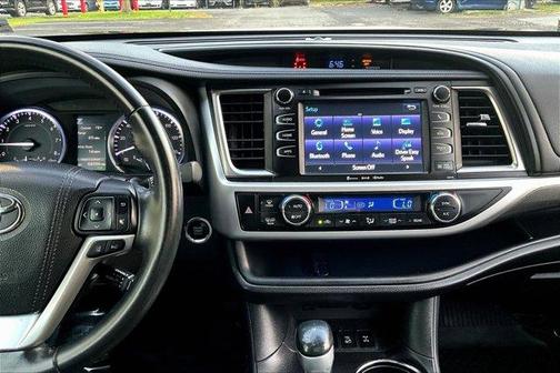 2018 Toyota Highlander 